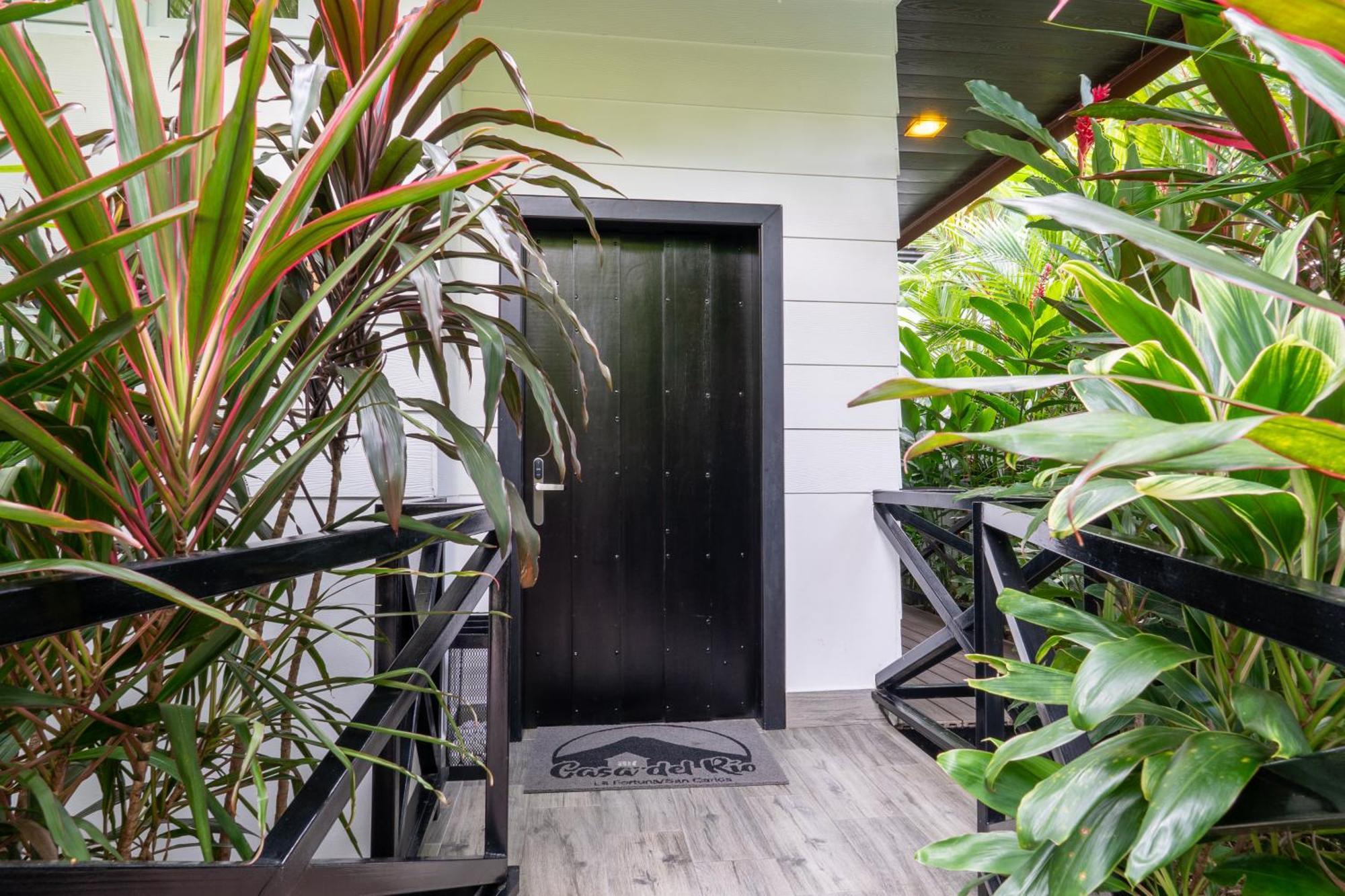Hotel Boutique Casa Del Rio La Fortuna Екстериор снимка