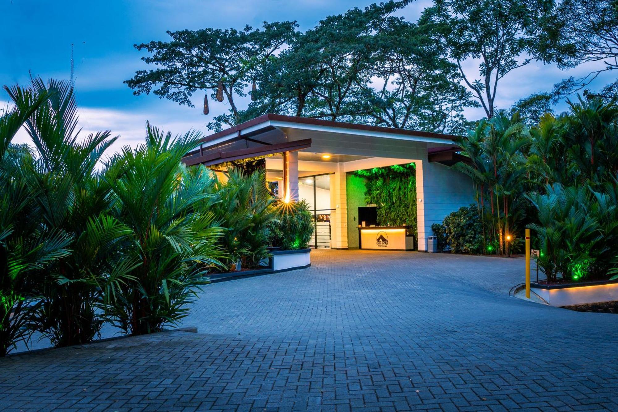 Hotel Boutique Casa Del Rio La Fortuna Екстериор снимка